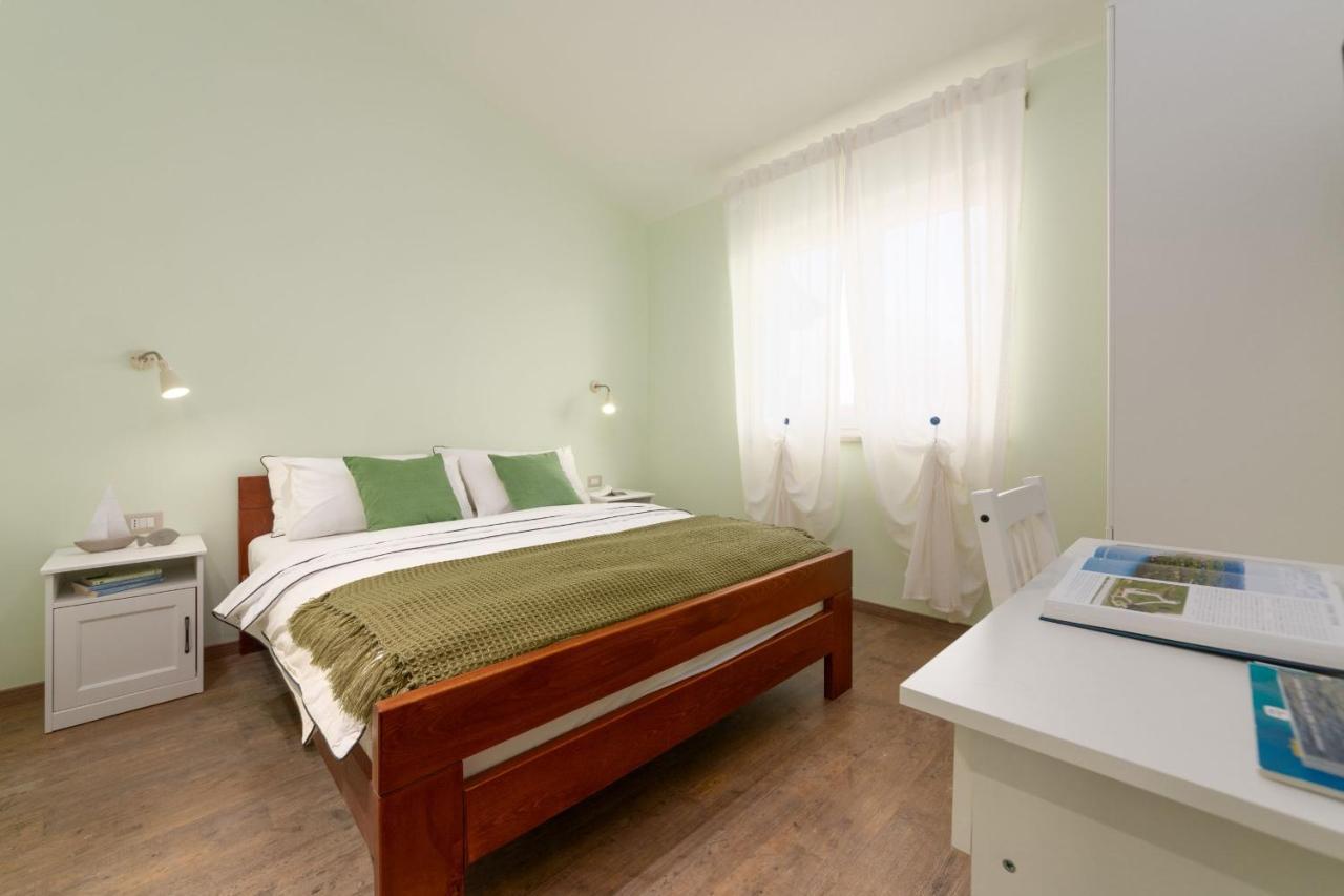 Apartment Karolina 2 Funtana Exteriér fotografie